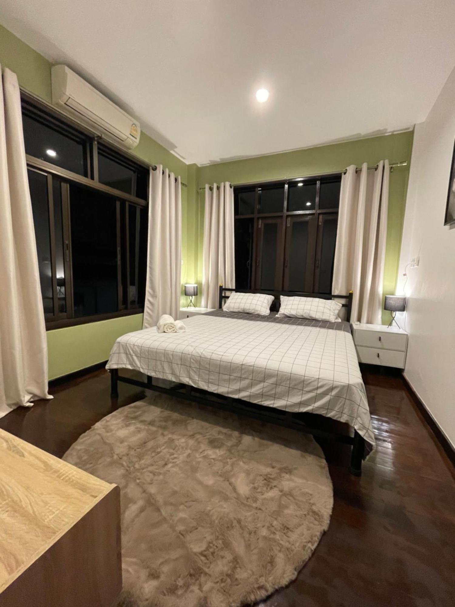 Aisawan Resort Villa Ban Lum Fuang Esterno foto